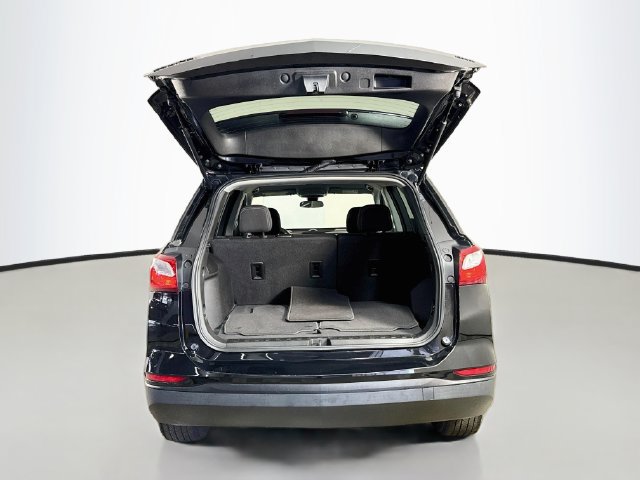 Used 2021 Chevrolet Equinox LS w/ LPO, Blackout Package AWD/4WD image 34