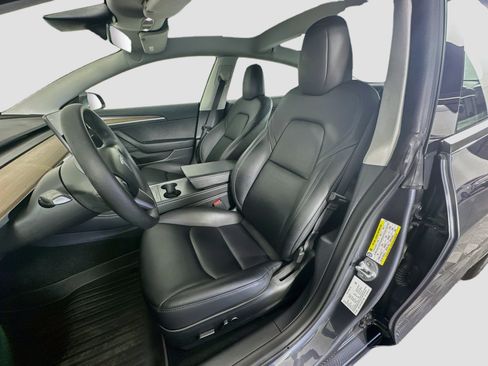 Used 2023 Tesla Model 3 Standard Range RWD image 13