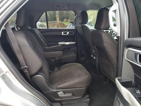 Used 2021 Ford Explorer XLT w/ Class III Trailer Tow Package image 14