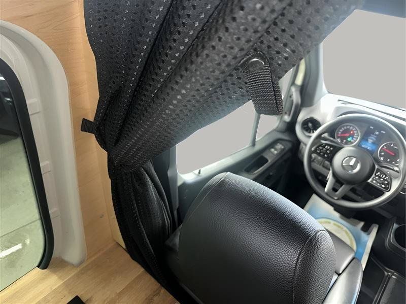 Used 2023 Mercedes-Benz Sprinter 2500 image 25