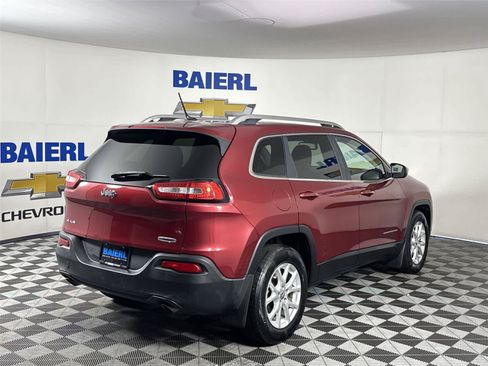 Used 2014 Jeep Cherokee Latitude w/ Cold Weather Group AWD/4WD image 5