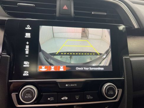 Used 2018 Honda Civic Touring image 16