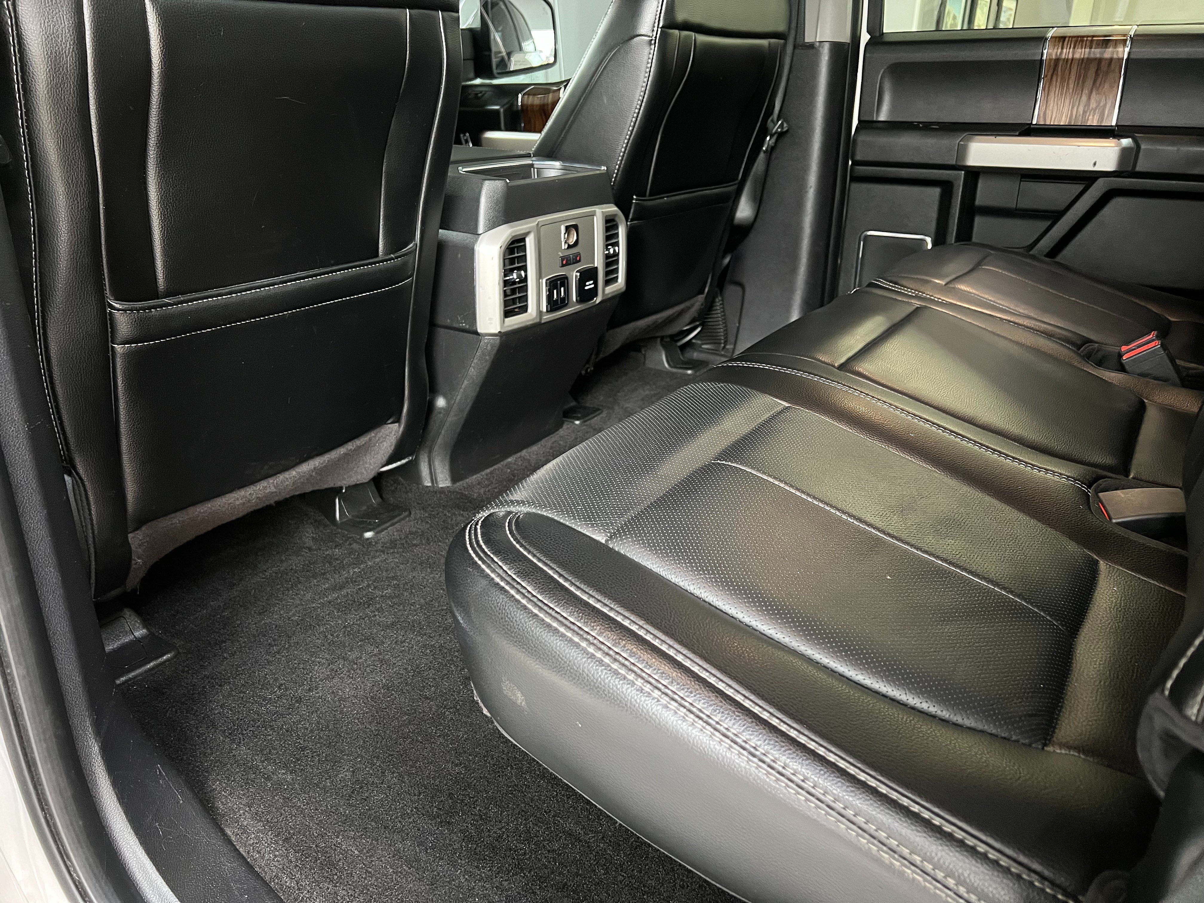 Used 2018 Ford F150 Lariat w/ Equipment Group 502A Luxury AWD/4WD image 22