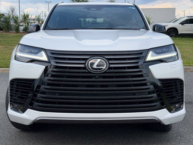 Used 2025 Lexus LX 600 4WD w/ Appearance Package image 16