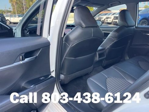Used 2020 Toyota Camry SE FWD image 10
