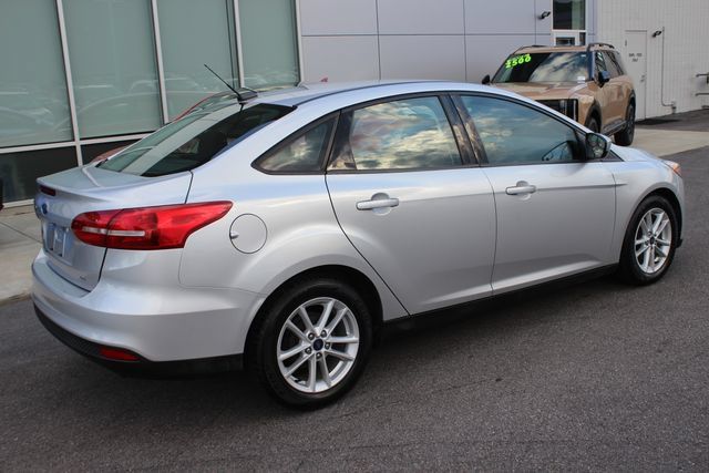 Used 2018 Ford Focus SE FWD image 23