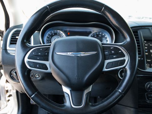 Used 2018 Chrysler 300 Touring w/ Sport Appearance Package RWD image 11