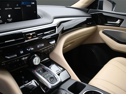 Certified 2023 Acura MDX SH-AWD image 4