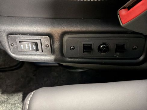 New 2025 GMC Savana 2500 Extended w/ Driver Convenience Package image 36