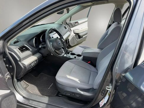 Used 2018 Subaru Outback 2.5i Premium AWD/4WD image 13