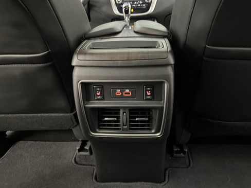 Used 2024 Nissan Murano Platinum w/ Cargo Package image 21