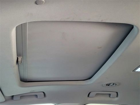 Used 2020 Chevrolet Traverse High Country image 17