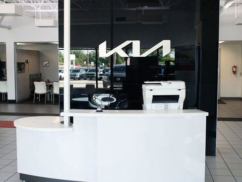 Used 2019 Volvo XC90 T6 Momentum image 13