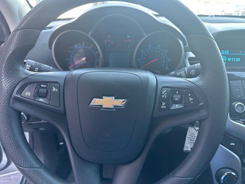 Used 2016 Chevrolet Cruze LT image 22