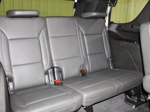 Used 2023 Chevrolet Tahoe Z71 w/ Luxury Package image 29