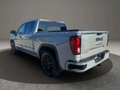 Used 2024 GMC Sierra 1500 Elevation w/ LPO, Elevation Black Package AWD/4WD image 10
