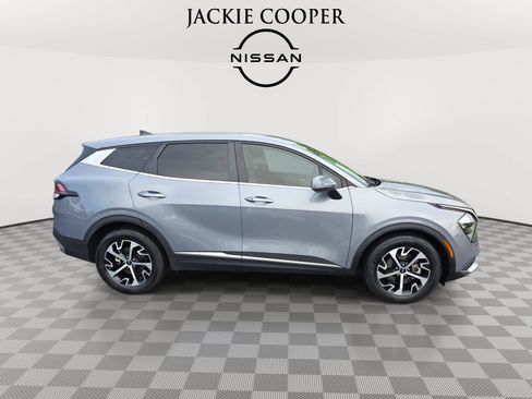 Used 2023 Kia Sportage EX FWD image 4