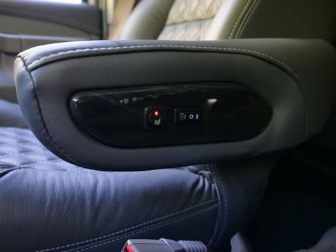 Used 2025 Chevrolet Express 2500 w/ Driver Convenience Package image 22