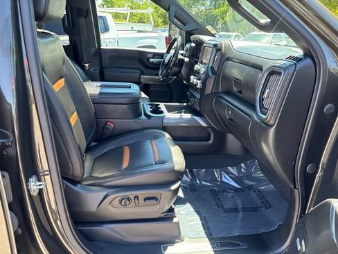 Used 2022 GMC Sierra 2500 AT4 w/ AT4 Preferred Package AWD/4WD image 42