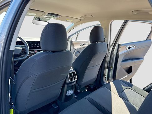 New 2026 Kia Sportage LX image 6