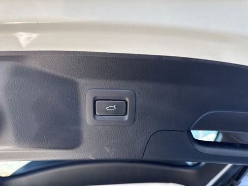 Used 2023 MAZDA CX-9 Touring Plus image 47