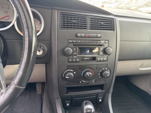 Used 2005 Dodge Magnum SE image 14