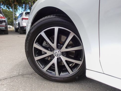Used 2018 Volkswagen Jetta SE FWD image 10