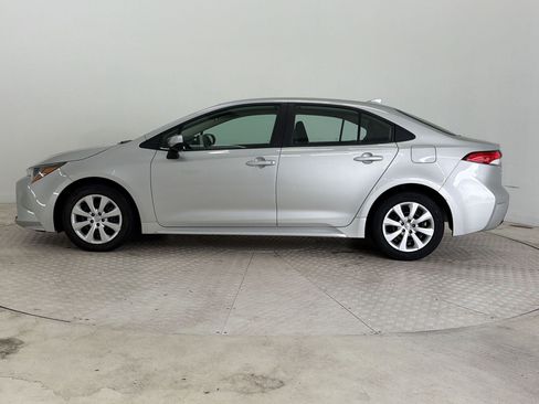 Used 2024 Toyota Corolla LE FWD image 2