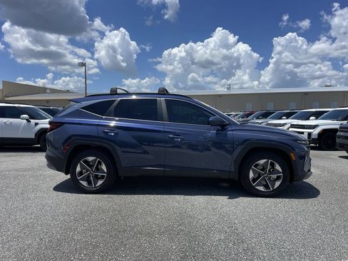 Certified 2025 Hyundai Tucson SEL FWD image 2