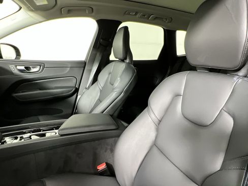 Certified 2025 Volvo XC60 B5 Core w/ Climate Package image 15