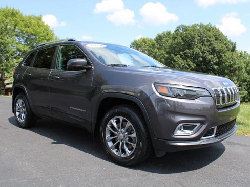 Used 2020 Jeep Cherokee Latitude Plus w/ Cold Weather Group image 1