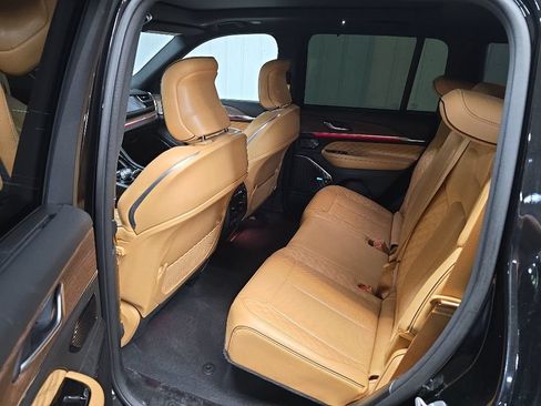 Used 2023 Jeep Grand Cherokee Summit w/ Luxury Tech Group V AWD/4WD image 32