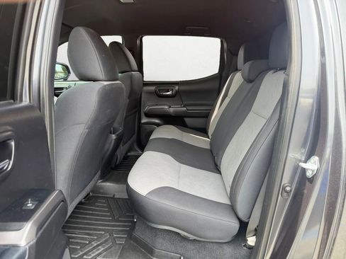 Used 2021 Toyota Tacoma TRD Off-Road w/ Technology Package image 27