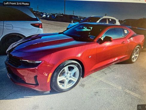 Used 2023 Chevrolet Camaro LT RWD image 1