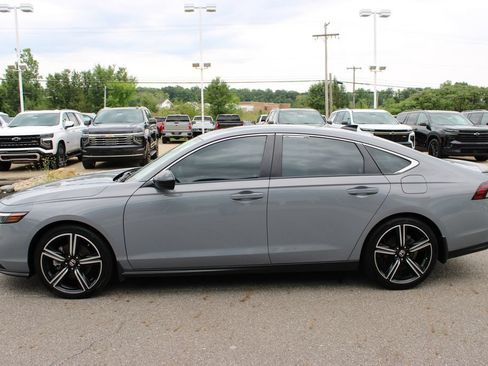 Used 2024 Honda Accord Sport image 25