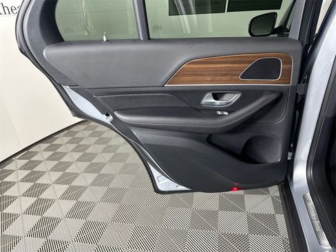 Certified 2025 Mercedes-Benz GLE 350 GLE 350 image 24