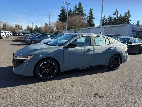 New 2026 Nissan Sentra SR w/ SR Premium Package image 2