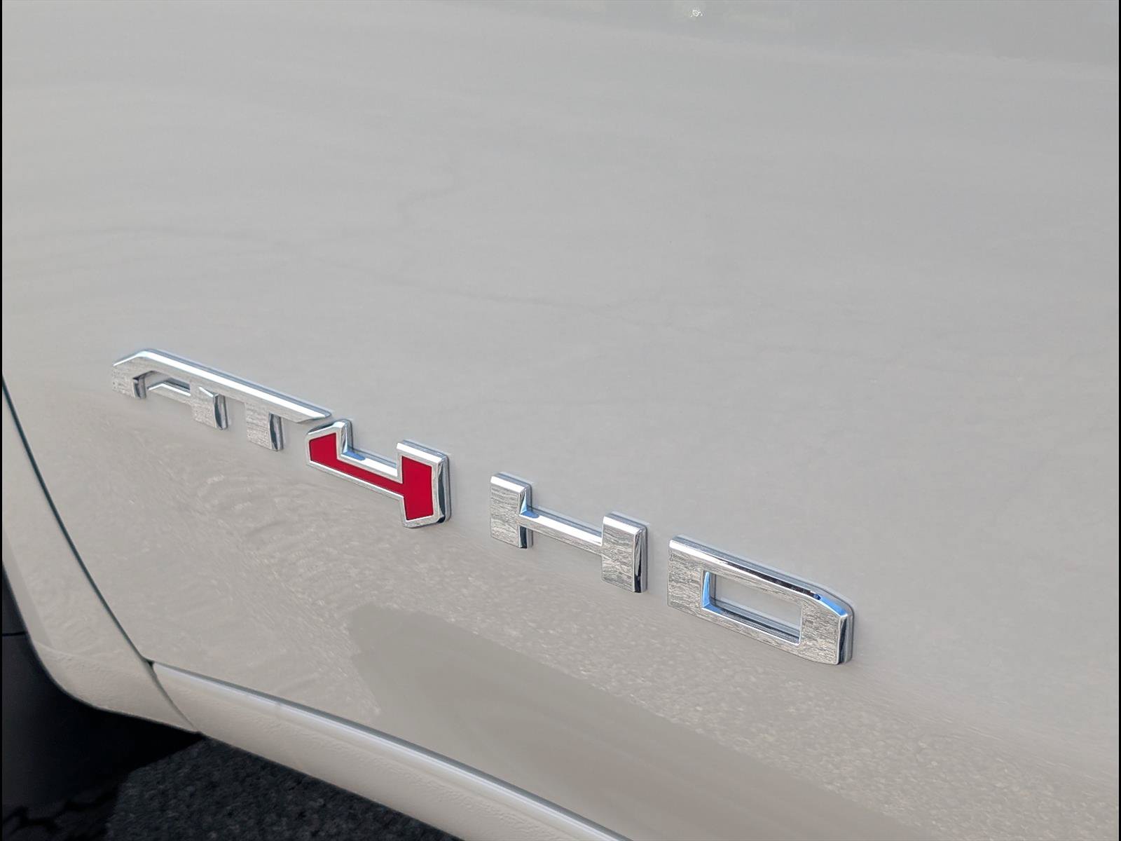 New 2026 GMC Sierra 2500 AT4 w/ AT4 Premium Plus Package AWD/4WD image 18
