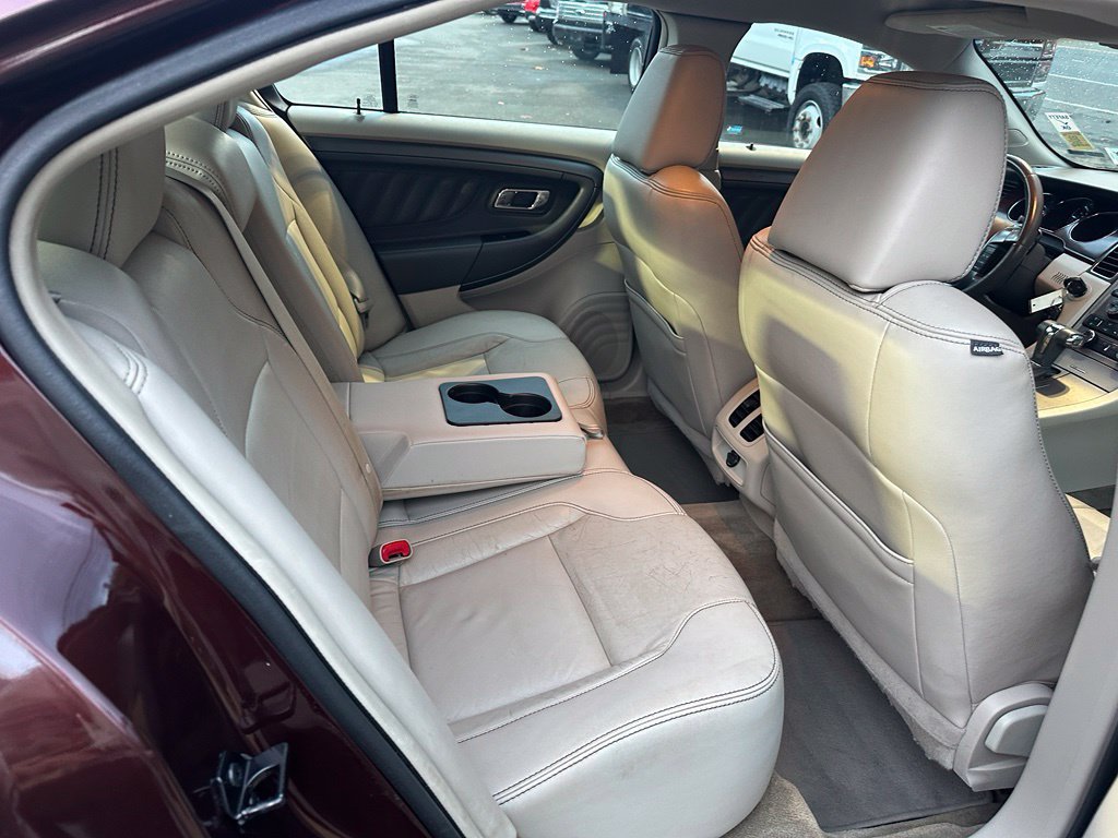Used 2012 Ford Taurus SEL FWD image 11