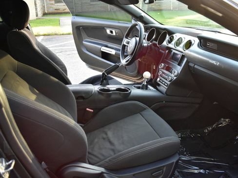 Used 2020 Ford Mustang GT w/ Black Accent Package RWD image 16