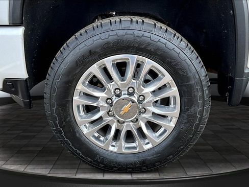 Used 2021 Chevrolet Silverado 3500 High Country w/ Z71 Off-Road Package AWD/4WD image 35