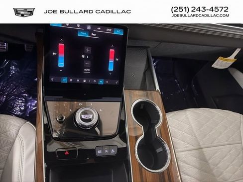 New 2026 Cadillac Escalade Platinum Sport AWD/4WD image 39