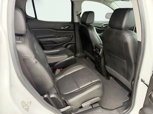 Used 2021 GMC Acadia SLT FWD image 29