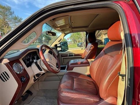 Used 2014 Ford F250 King Ranch w/ FX4 Off-Road Package AWD/4WD image 7