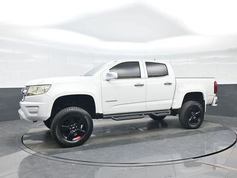 Used 2020 Chevrolet Colorado LT w/ Redline Special Edition image 2