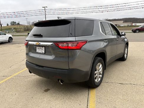 Used 2020 Chevrolet Traverse LS image 5