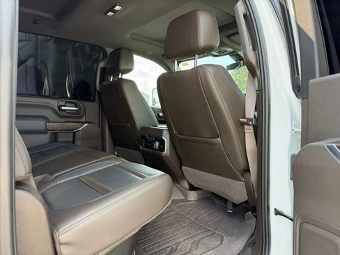 Used 2020 GMC Sierra 2500 Denali w/ Denali Ultimate Package AWD/4WD image 12