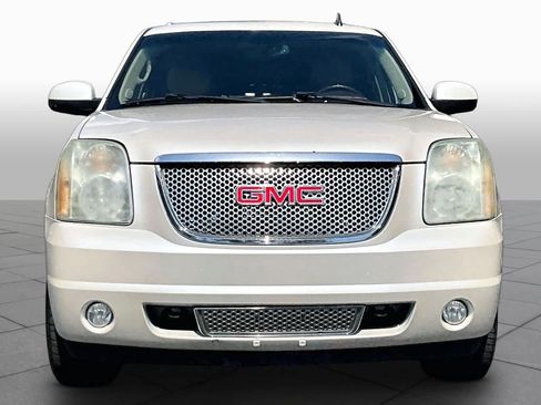 Used 2012 GMC Yukon Denali AWD/4WD image 3