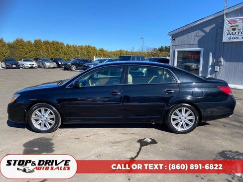 Used 2007 Toyota Avalon Limited image 2