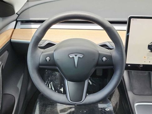 Used 2023 Tesla Model 3 Standard Range RWD image 19